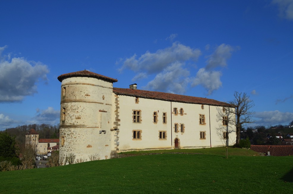 Espelette à proximité de Cambo