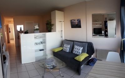 Photo Magnifique T1 35M² avec parking privé - Vue sur l’étang 