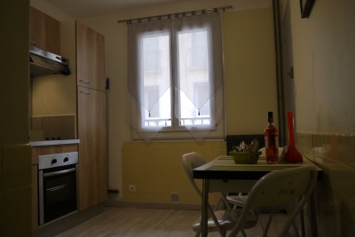 Photo  Joli appartement de type F1 dans le Centre-ville d’Amélie-les-bains, proche des ...