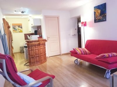 Photo A 300 M des Thermes de Luchon, beau T1 de 28 m2 en rez-de-chaussée