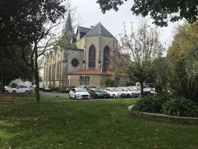 Photo Situé à 850 mètres des Thermes de Rochefort, T2 lumineux, 2* de 32 m2. 