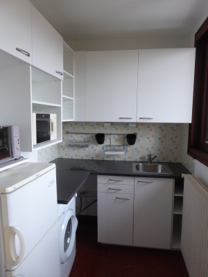 Photo JOLI SUDIO DE 28 M2 AU 3EME ETAGE AVEC ASCENSEUR PROCHE DES THERMES DE GREOUX-LES-BAINS