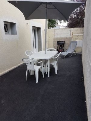 Photo PROCHE DES THERMES DE SAUJON, APPARTEMENT 2 PIECES EN REZ-DE-CHAUSSEE