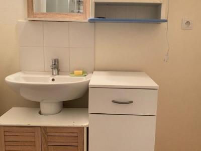 Photo A 600 METRES DES THERMES DE VICHY, F2 PROCHE DE TOUTES COMMODITES