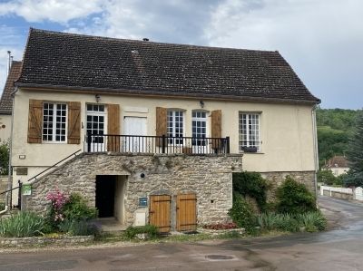 Photo A 5 KM DES THERMES DE SANTENAY, GITE AVEC 2 CHAMBRES POUR 6 PERSONNES