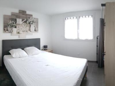 Photo A 1 KM DES THERMES DE SAUJON, APPARTEMENT T2 EN REZ-DE-CHAUSSEE