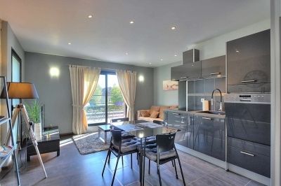Photo A 1 KM DES THERMES D'AIX-LES-BAINS, T2 AU 1ER ETAGE D'UNE VILLA