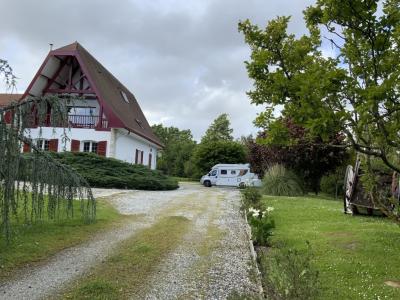 Photo A 2 KM DES THERMES DE DAX, APPARTEMENT 2 PIECES AU 1ER ETAGE D'UNE VILLA AVEC PISCINE