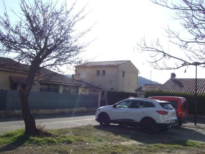 Photo A 1 KM DES THERMES DE GREOUX-LES-BAINS, T1 POUR 2 PERSONNES