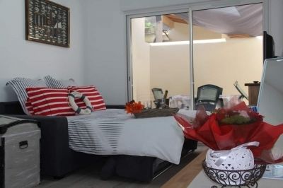 Photo MAISON AVEC UNE CHAMBRE A 50 METRES DES THERMES DE ROCHEFORT - BOY