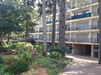 Photo A 300 METRES DES THERMES DE GREOUX,  STUDIO AU 4 EME AVEC ASCENSEUR