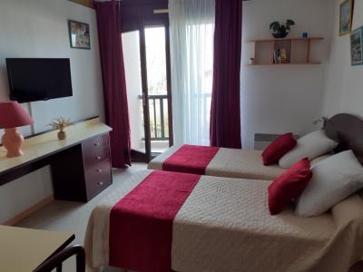 Photo AU 1ER ETAGE AVEC ASCENSEUR AVEC ACCES DIRECT AUX THERMES DE BORDA, STUDIO CONFORTABLE