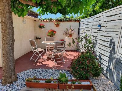 Photo A 8 KM DES THERMES DE BALARUC-LES-BAINS, 2 PIECES AU 1ER ETAGE D'UNE VILLA