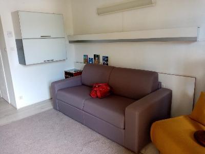 Photo SITUE EN FACE DES THERMES DE ROYAT - STUDIO AU 2EME ETAGE AVEC ASCENSEUR - 5 - 