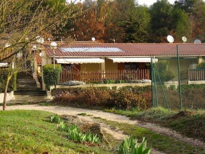 Photo Maison de 49m2 avec grand jardin à 8km des thermes de Gréoux les bains 