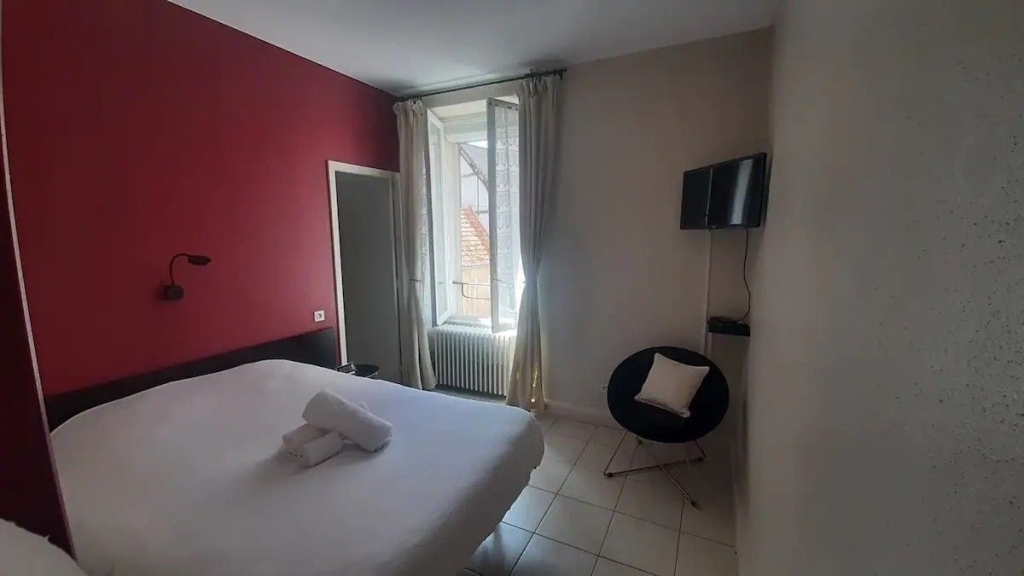 location pour curiste à Néris-les-Bains photo 0 tbiz3669
