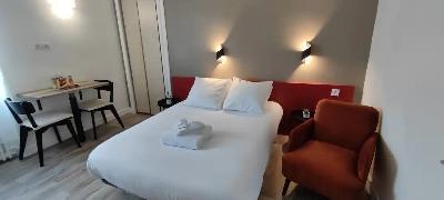 Photo A deux pas du centre thermal de Néris-les-bains, studio de 22m2 