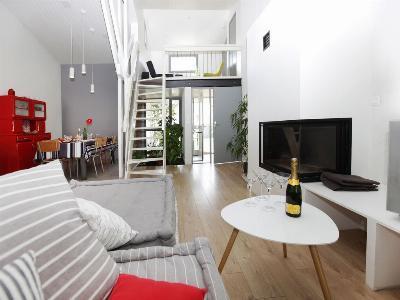 Photo BEL APPARTEMENT REFAIT À NEUF À 4 MIN EN VOITURE DU CENTRE THERMAL DE SAUJON