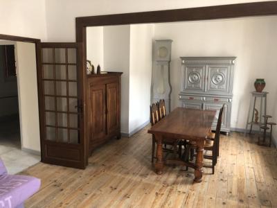 Photo Appartement meublé pour les curistes de Cransac avec une chambre séparée