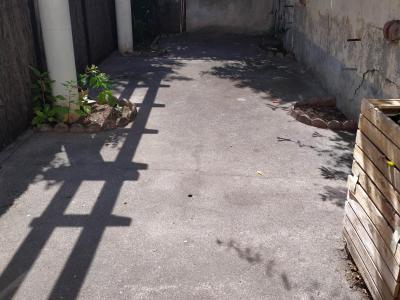 Photo Appartement avec un chambre séparée et une cour à Amélie les Bains