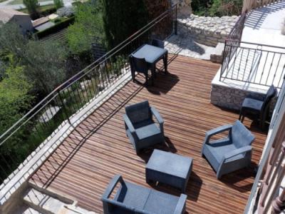 Photo Studio rénové avec terrasse et une belle vue à Montbrun-les-Bains