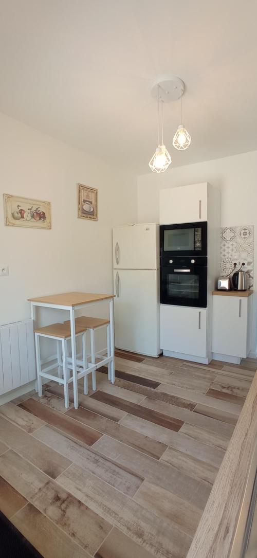 location pour curiste à Saint-Nazaire-sur-Charente photo 0 tbiz4401