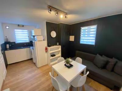 Photo Mobil-home climatis&eacute; avec terrasse pr&egrave;s des thermes de Cambo-les-Bains